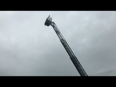 camions de pompiers à échelle aérienne