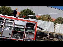 Moniteur à télécommande sans fil de double de la cabine 4×2 d'entraînement camion de lutte contre l'incendie de mousse