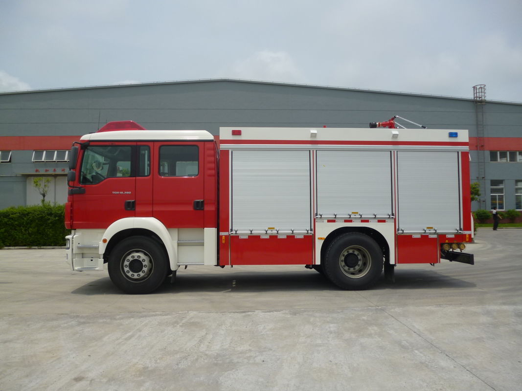 4X2 Drive Road and Rail Two Functions CAFS Compressed Air Foam System Fire Truck
