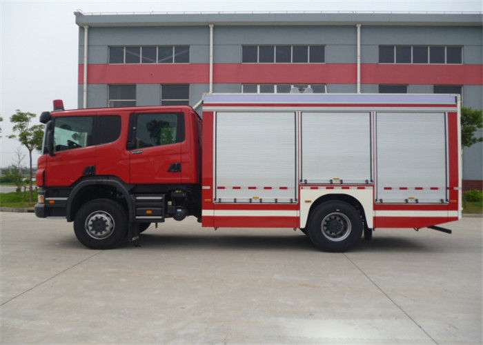 4x2 Euro 4 Emission Light Rescue Fire Vehicle Contains 100 pcs Equipment