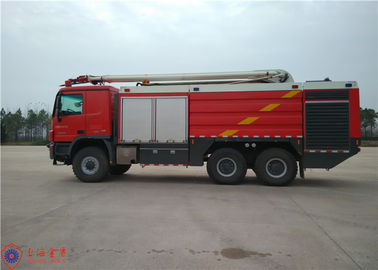 29 camion de pompiers d'avion d'aéroport du lecteur ARFF de la tonne 6x6 avec le boom pliable de délivrance