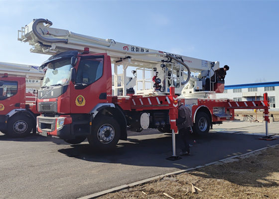 camion de pompiers d'échelle pivotante à télécommande de délivrance de la hauteur de travail de 70m 8x4 32350kg
